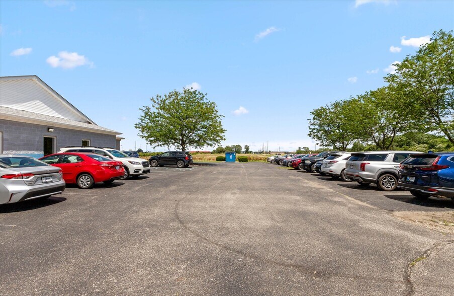 More Photos Of 230 Commerce Dr, Franklin Warehouse For Sale