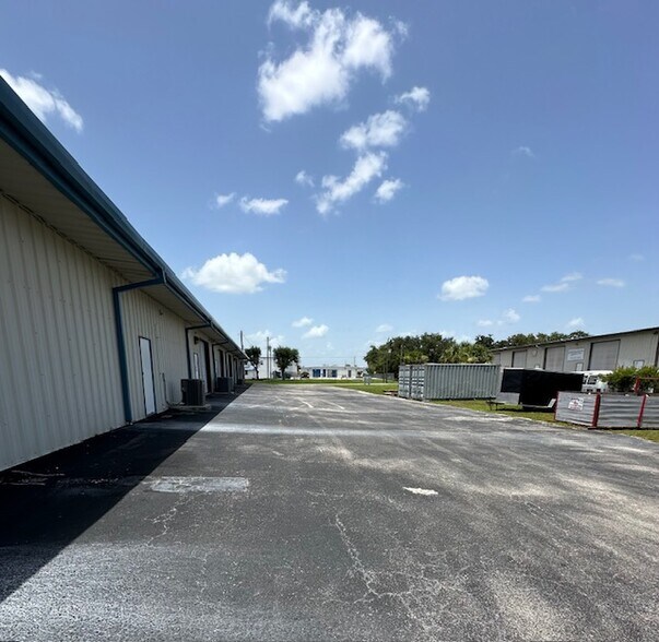 More Photos Of 23330 Harborview Rd, Port Charlotte Flex For Sale