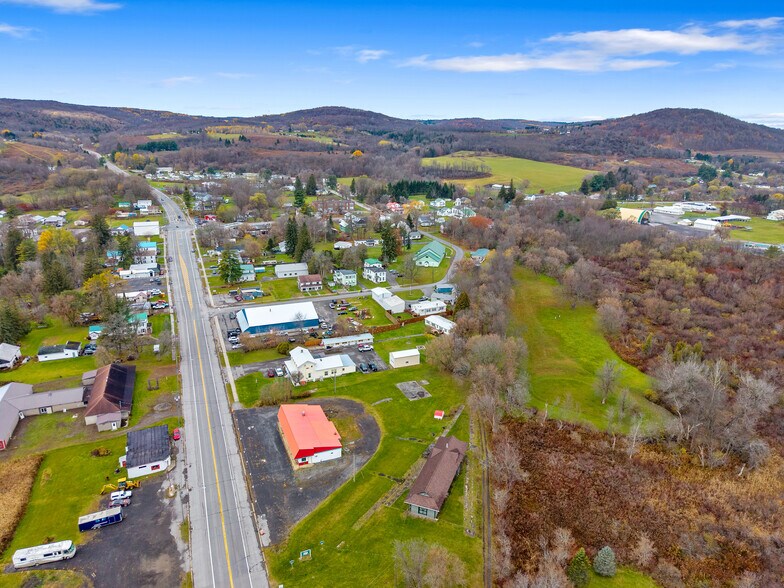 More Photos Of 9681 US 20, Cassville Restaurant For Sale