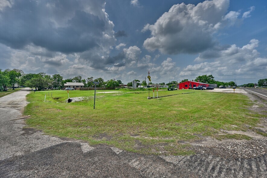 More Photos Of 23473 FM 39, Iola Restaurant For Sale