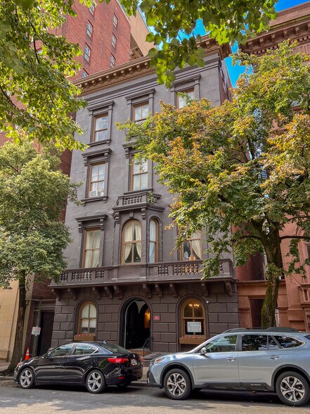 More Photos Of 103 W Monument St, Baltimore Apartments For Sale