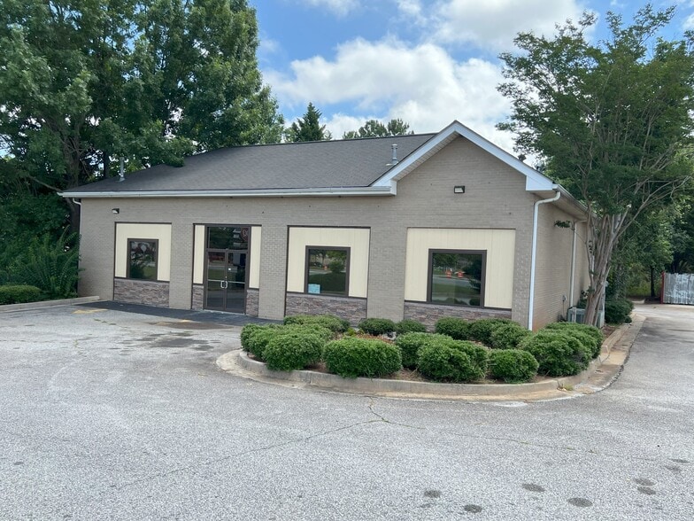 Primary Photo Of 11148 Tara Blvd, Hampton Auto Repair For Sale