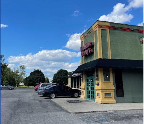 More Photos Of 5383 Rockville Rd, Indianapolis Restaurant For Lease