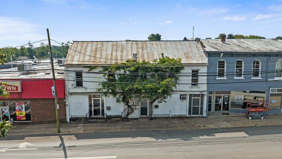 More Photos Of 111 W Main St, West Union Flex For Sale
