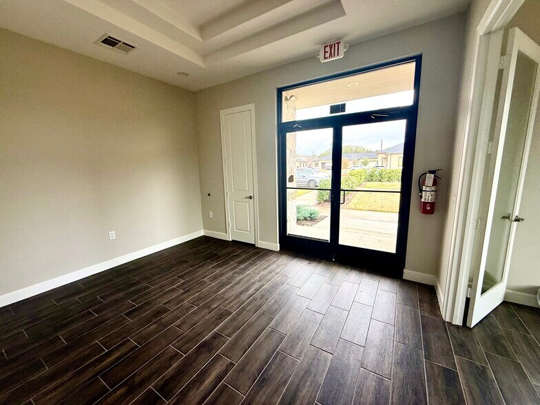 More Photos Of 4220 Cartwright Rd, Missouri City Medical For Sale