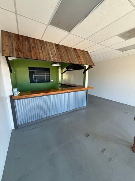 More Photos Of 16842 E Parkview Ave, Fountain Hills Restaurant For Lease