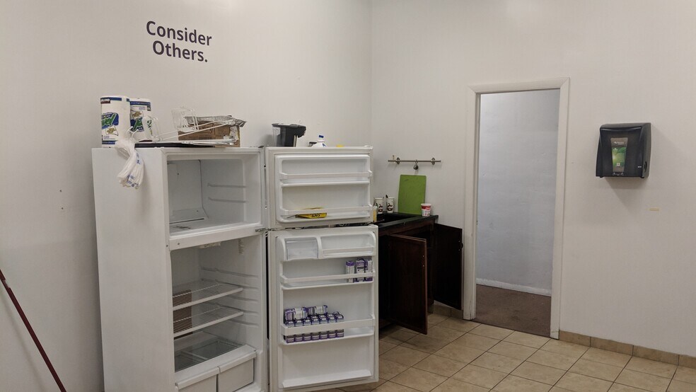 More Photos Of 20 Mill St, New Haven Flex For Lease