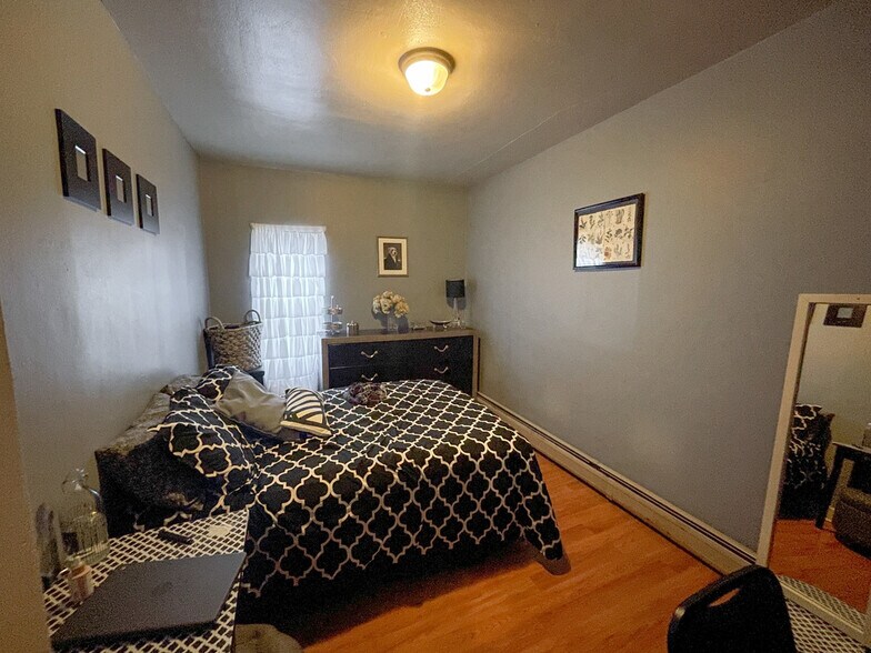 More Photos Of 139 Murray St, Binghamton Apartments For Sale