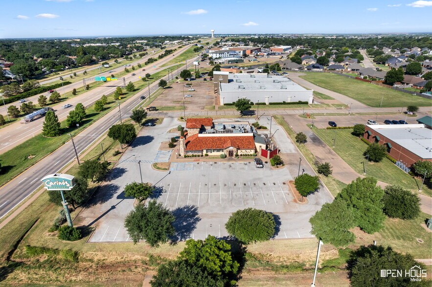 More Photos Of 4330 Kell Blvd, Wichita Falls Restaurant For Sale