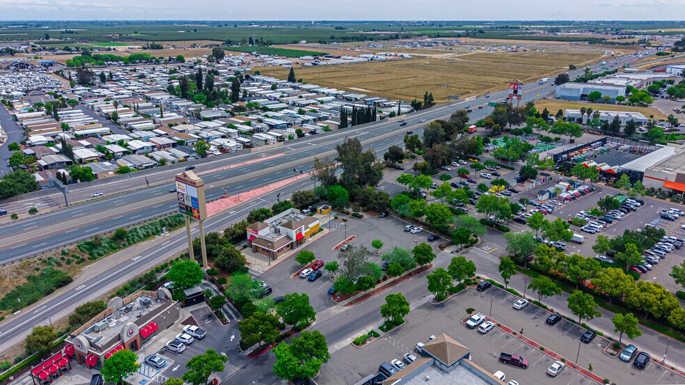 More Photos Of 1489 Hulsey Way, Manteca Fast Food For Sale