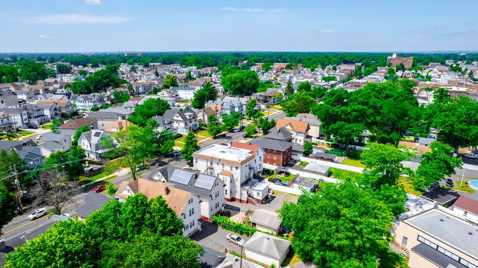 More Photos Of 423 Jersey Ave, Elizabeth Apartments For Sale