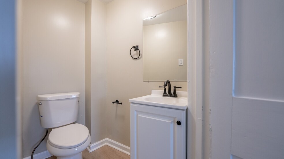More Photos Of 1017 E Carson St, Pittsburgh Storefront Retail Residential For Lease