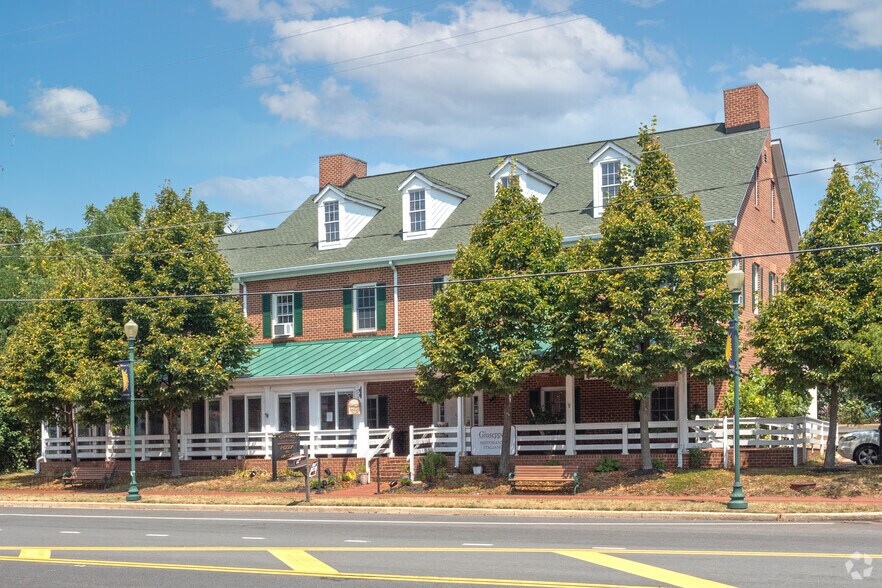 More Photos Of 15120 Washington St, Haymarket Restaurant For Sale