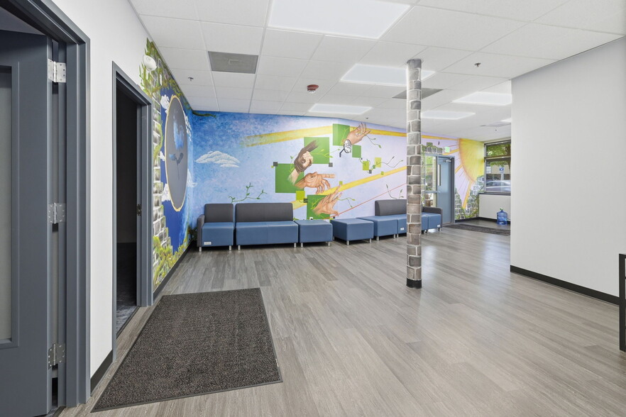 More Photos Of 198 Commercial St SE, Salem Office For Sale