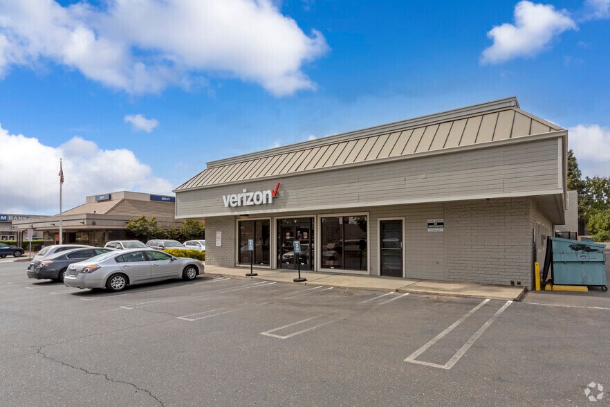 More Photos Of 3025 McHenry Ave, Modesto Unknown For Lease