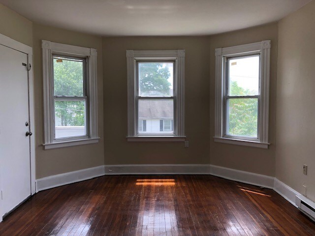 More Photos Of 14 Beatty St, New Britain Apartments For Sale