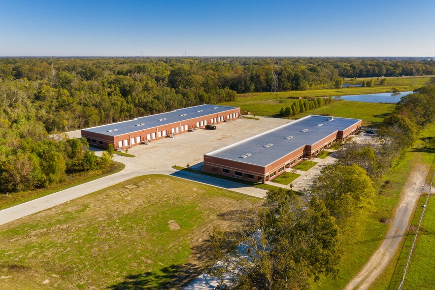More Photos Of 8184 Hwy 44, Gonzales Research And Development For Lease