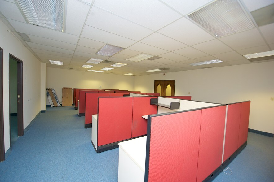 More Photos Of 1721 W Plano Pky, Plano Office For Lease