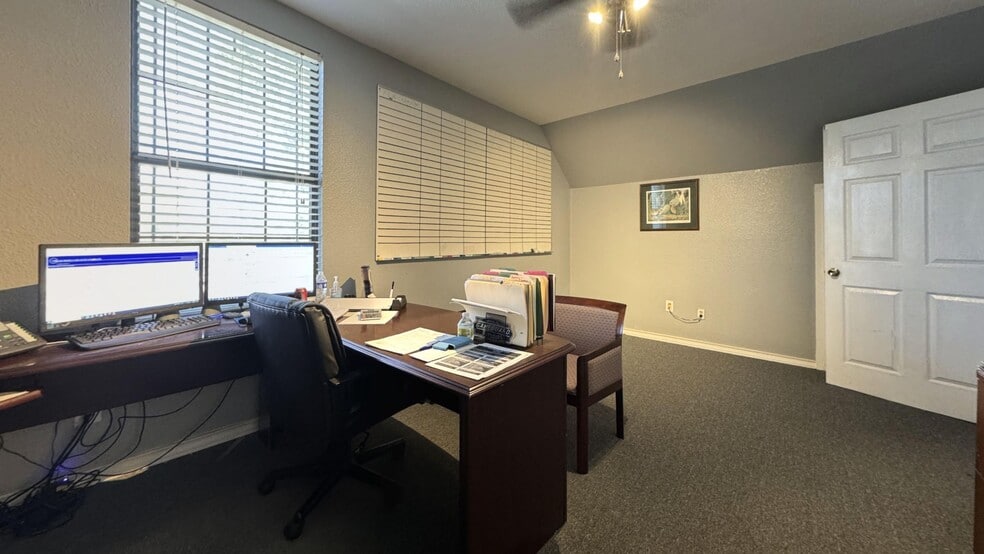 More Photos Of 5625 Betty Jean Dr, Corpus Christi Office For Lease