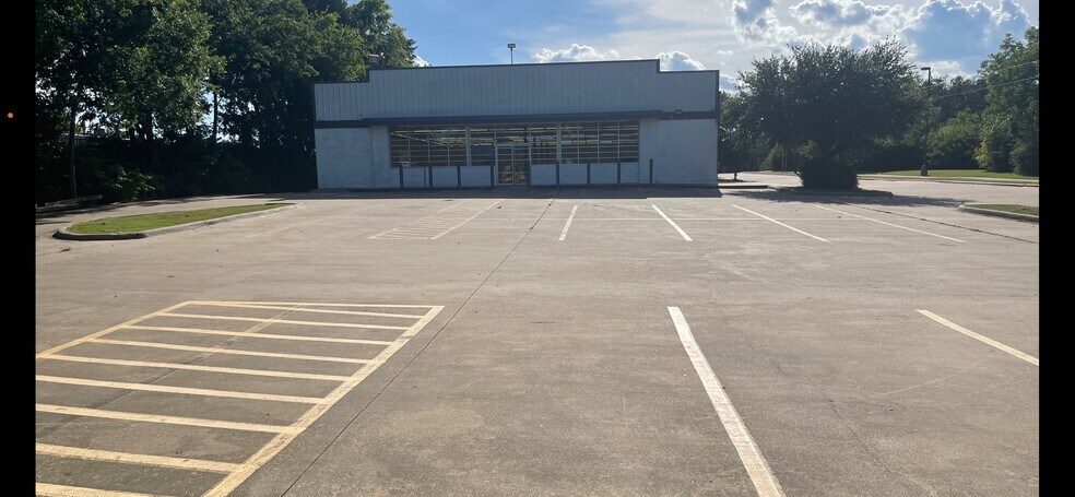 Primary Photo Of 3921 S Buckner Blvd, Dallas Freestanding For Lease