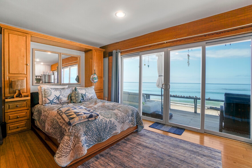 More Photos Of 11914 Beach Club Way, Malibu Multifamily For Sale
