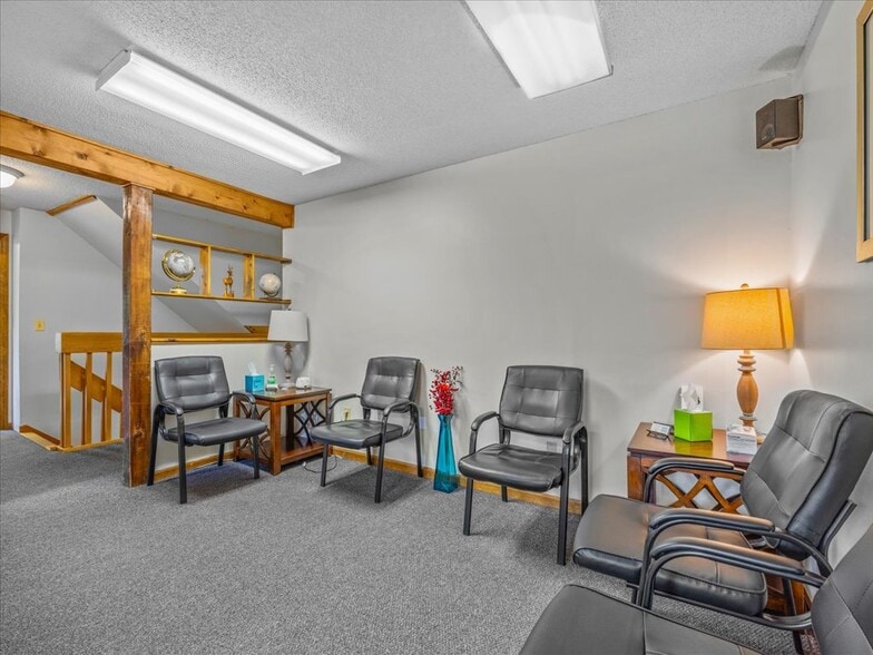 More Photos Of 200 W Town St, Norwich Office For Sale