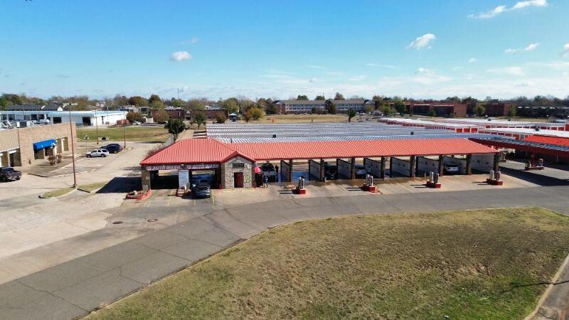 More Photos Of 261 12th Ave SE, Norman Carwash For Sale