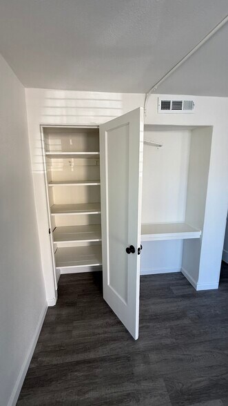 More Photos Of 954 Broadway Ave, Atwater Freestanding For Lease