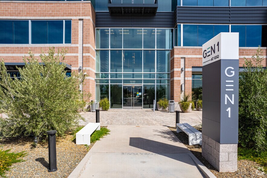 More Photos Of 15150 W Park Pl, Goodyear Office For Lease