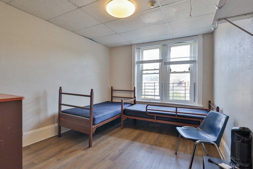 More Photos Of 541 Seneca St, Fountain Hill Healthcare For Sale