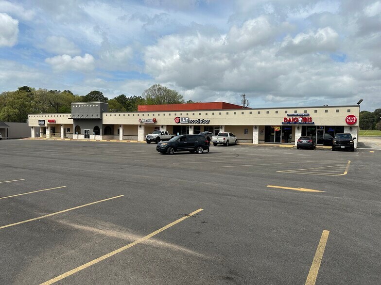 More Photos Of 713 W Southwest Loop 323, Tyler Unknown For Lease