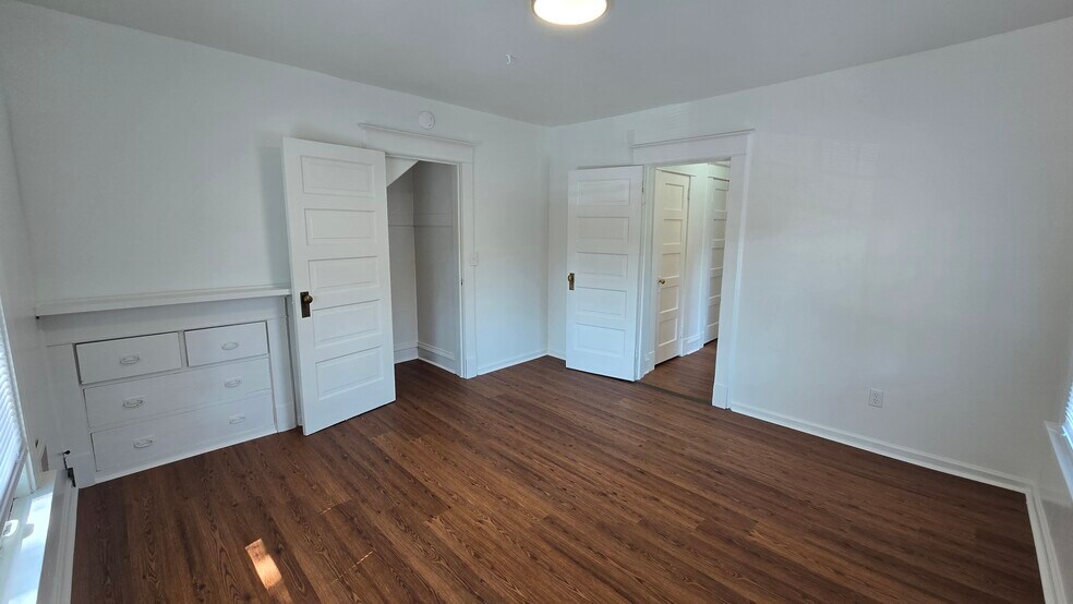 More Photos Of 927 S Adams St, Spokane Apartments For Sale