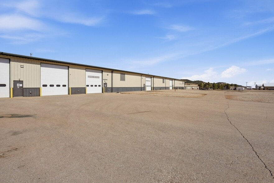 More Photos Of 1151 Industry Rd, Sturgis Manufacturing For Sale