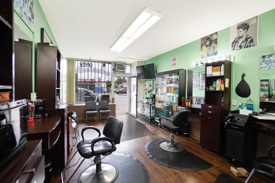 More Photos Of 649 23rd St, Richmond General Retail For Sale