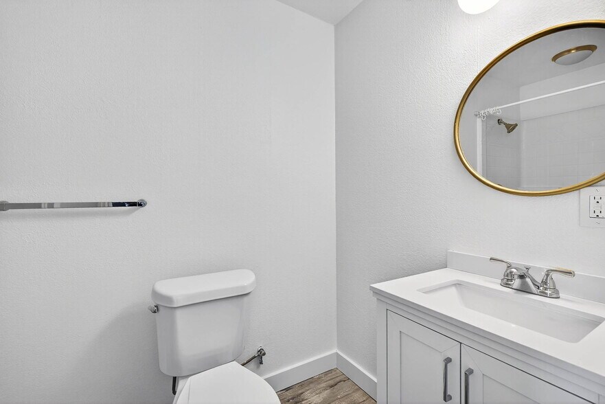 More Photos Of 3225 W Shell Point Rd, Ruskin Apartments For Sale