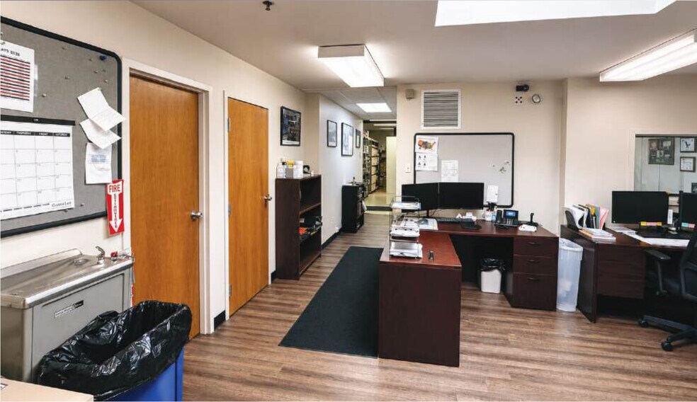 More Photos Of 3256 Colvin St, Alexandria Flex For Lease