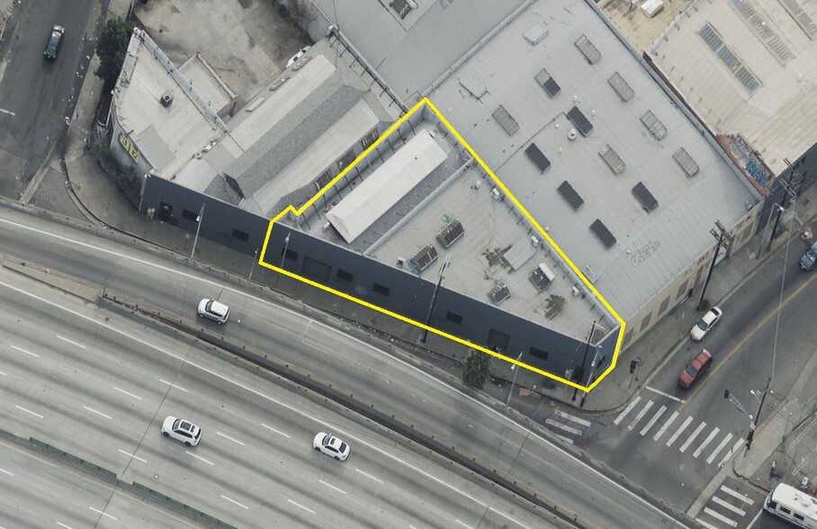 Primary Photo Of 1528 E 16th St, Los Angeles Warehouse For Lease