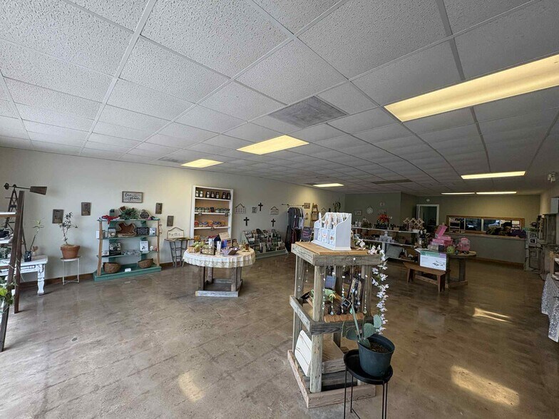 More Photos Of 5895 Trinity Falls Pky, McKinney General Retail For Lease