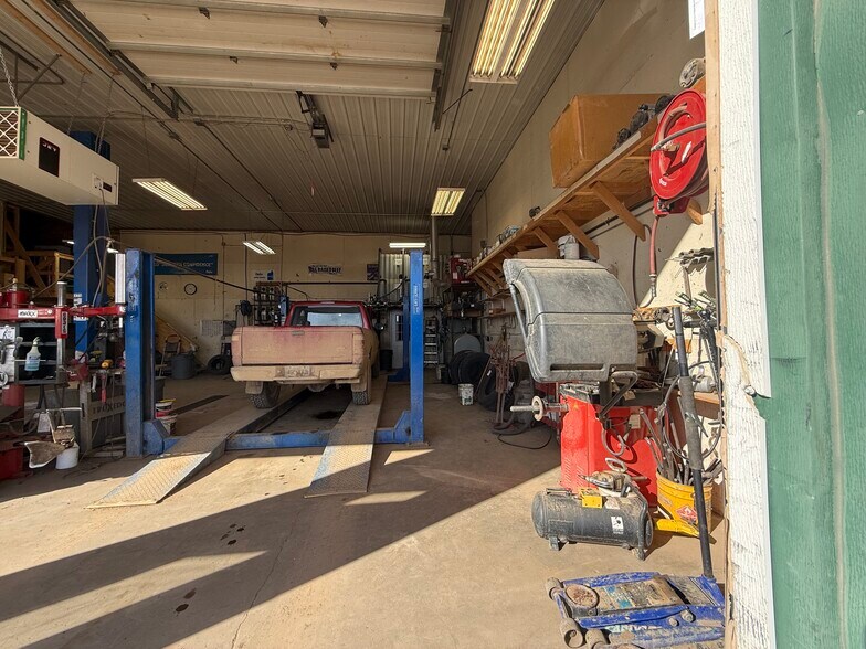 More Photos Of 101 E 4th St, Newell General Retail For Sale