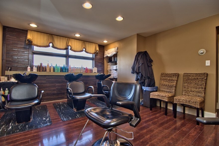 More Photos Of 924 S Main Ave, Scranton General Retail For Sale