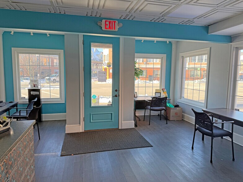 More Photos Of 495-503 Main, Dover, NH 03820, Dover Storefront Retail Office For Lease