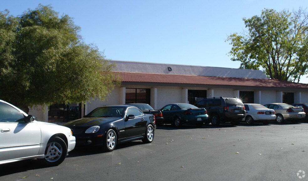 More Photos Of 8607 N 59th Ave, Glendale Office For Lease