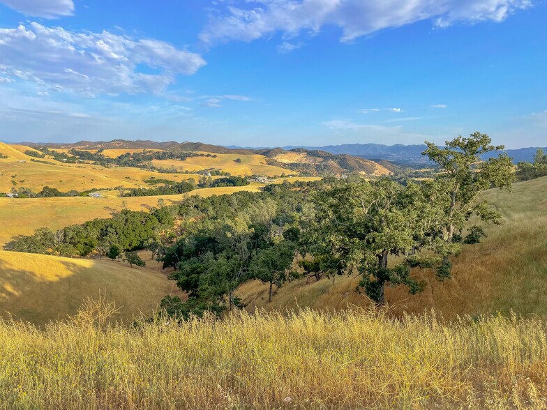 More Photos Of 0 E. 41 Hwy, Templeton Land For Sale