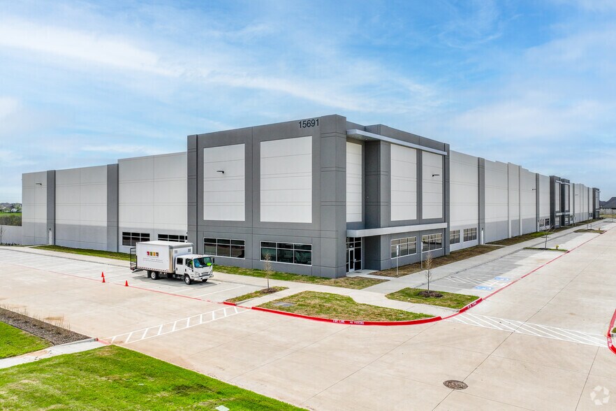 More Photos Of NWC Rockhill Pkwy & FM 423, Frisco Unknown For Lease