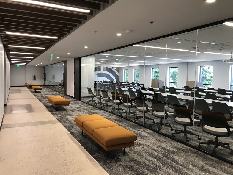 More Photos Of 5350 77 Center Dr, Charlotte Office For Lease