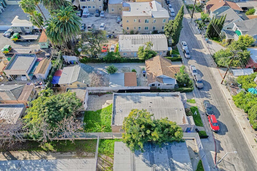 More Photos Of 3030 W 12th Pl, Los Angeles Land For Sale