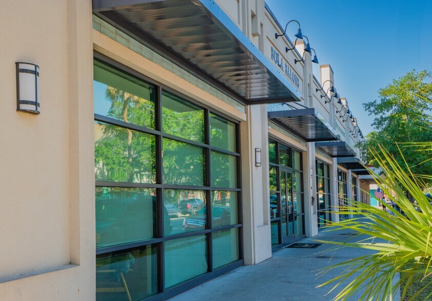 More Photos Of 2400 Bull St, Savannah Supermarket For Lease