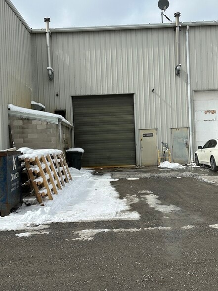 More Photos Of 590 Cataraqui Woods Dr, Kingston Flex For Sale