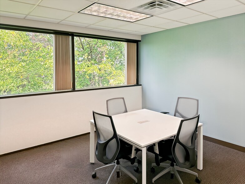 More Photos Of 3200 Greenfield Rd, Dearborn Coworking Space
