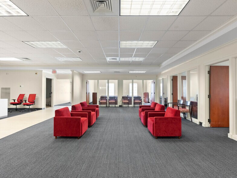 More Photos Of 79 S Main St, Inman General Retail For Sale